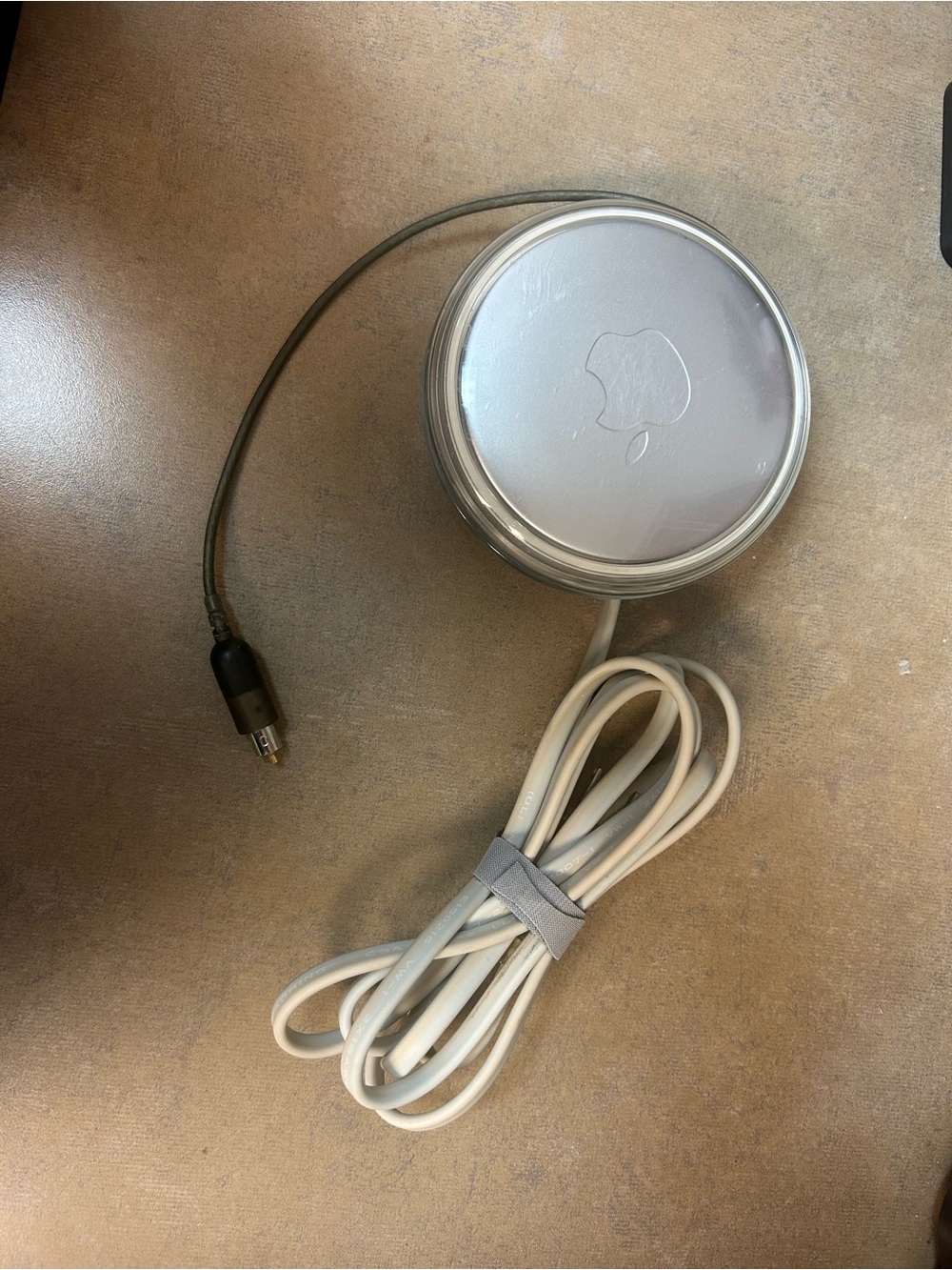 Apple M7332 Yo-Yo Style Power Adapter 45W 24V 1.875A For iBook OEM